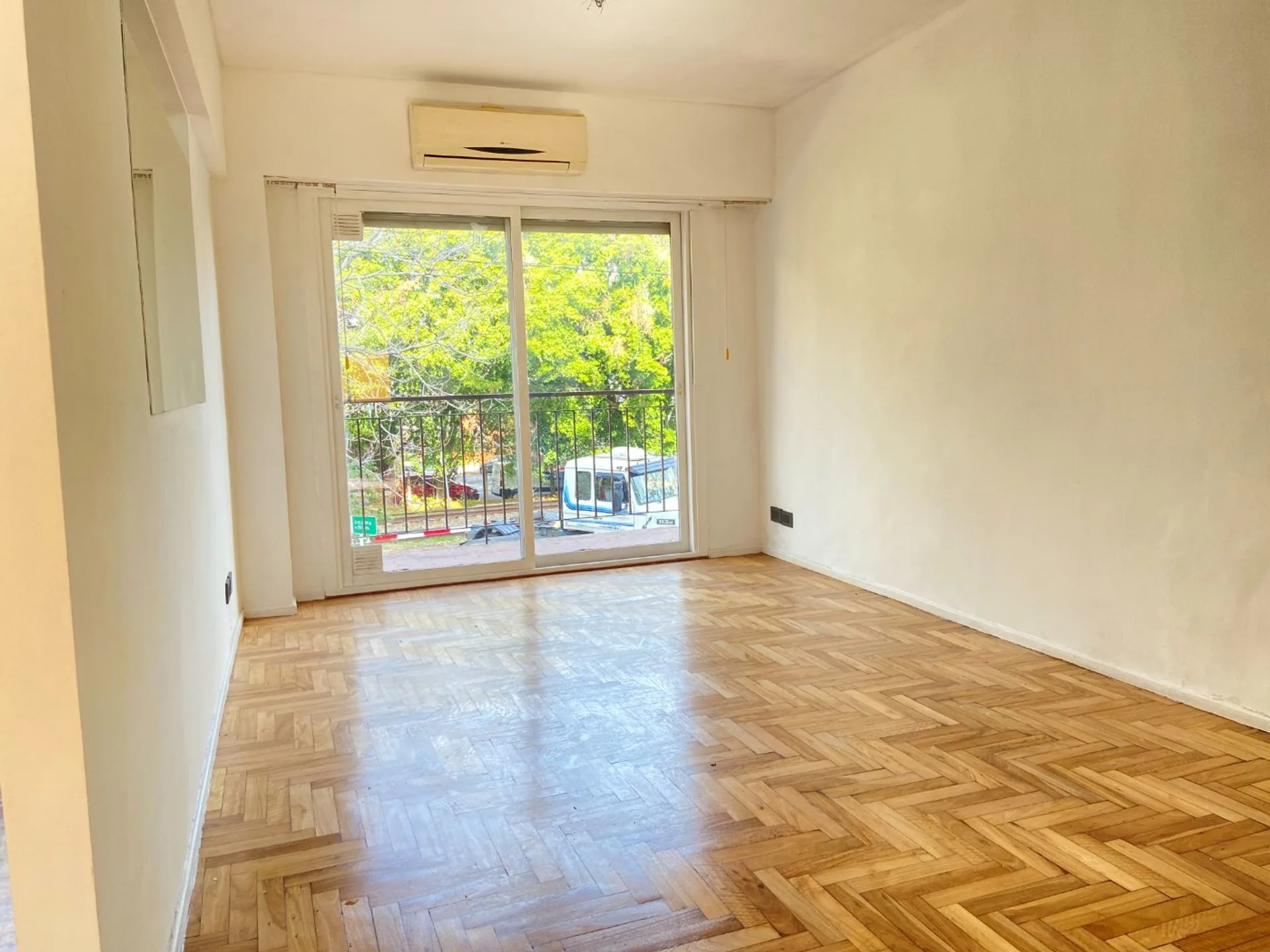 Venta 3 Ambientes con Balcón y Patio, Belgrano foto 2