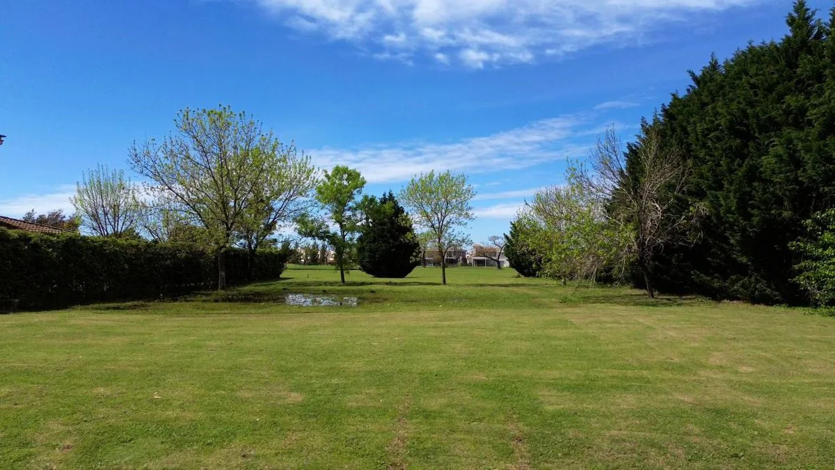 VENTA DE LOTE ESCOBAR HARAS SANTA MARIA LAS LOMAS foto 3