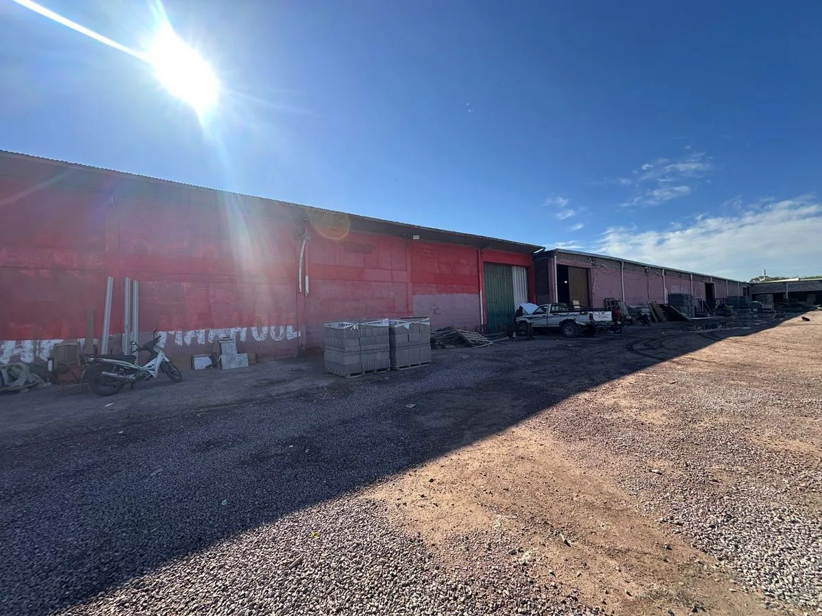 Venta de Corralón  – Aberturas Santa Rosa foto 3