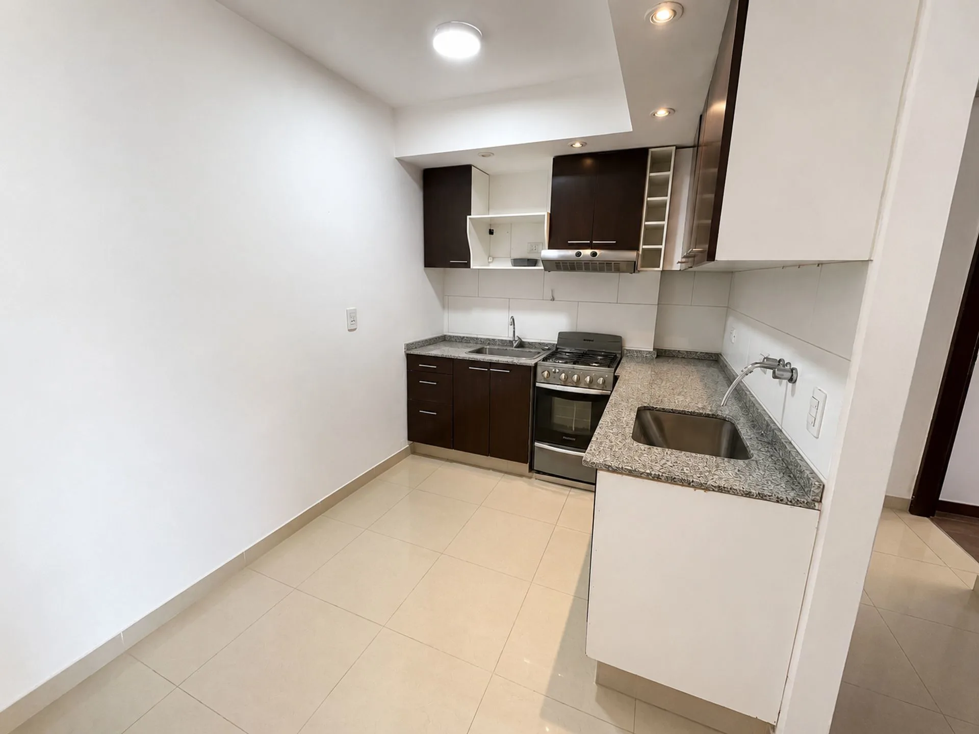 PH 3 AMBIENTES VENTA CIUDADELA BALCON AL FRENTE foto 5