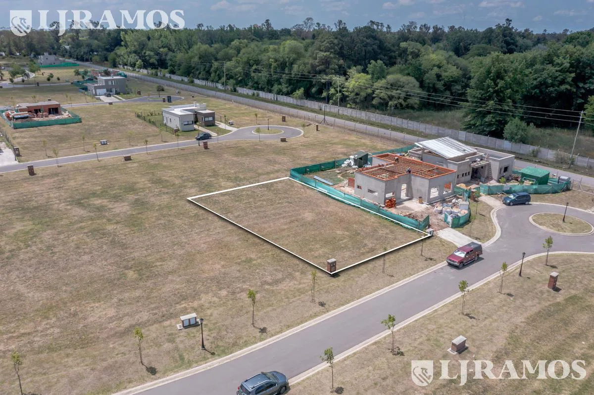 Construí tu casa en Barrio Privado Santo Tomás, Pilar. Excelente ubicación. foto 5