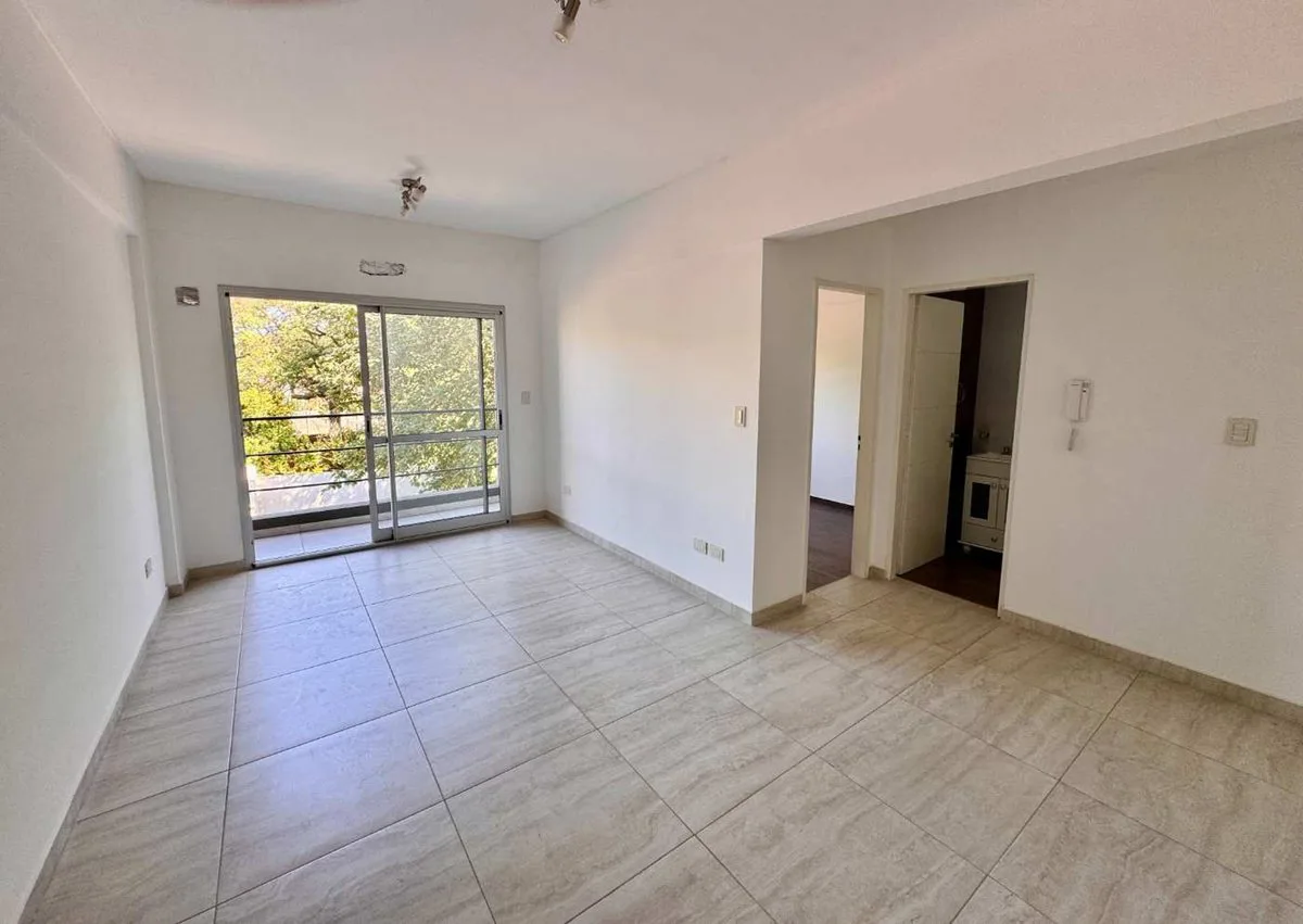 Venta Departamento 2 Amb. Con Cochera Apto Crédito foto 2
