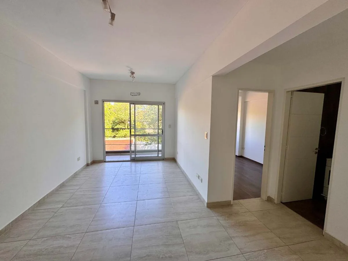 Venta Departamento 2 Amb. Con Cochera Apto Crédito foto 4