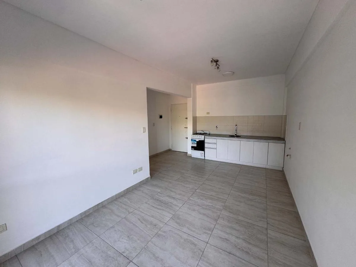 Venta Departamento 2 Amb. Con Cochera Apto Crédito foto 5