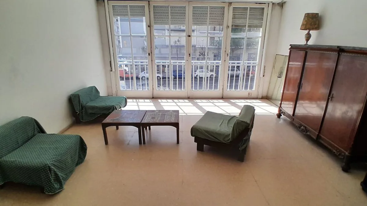 VENTA DEPARTAMENTO 5 AMB FRENTE  + DEP Y COCH GÜEM foto 4