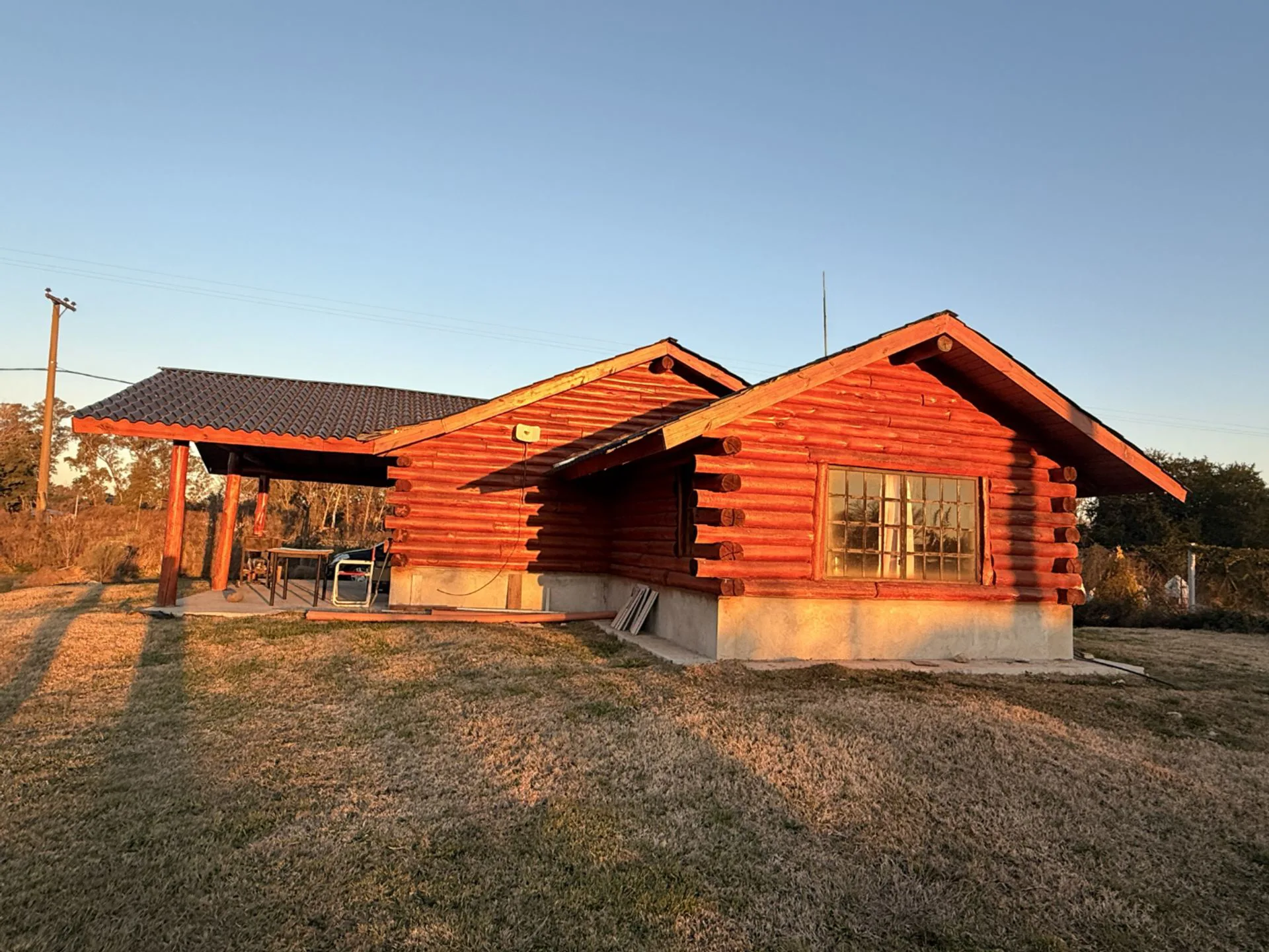 Cabaña con lote de 2230m² en Exaltación de la Cruz foto 2