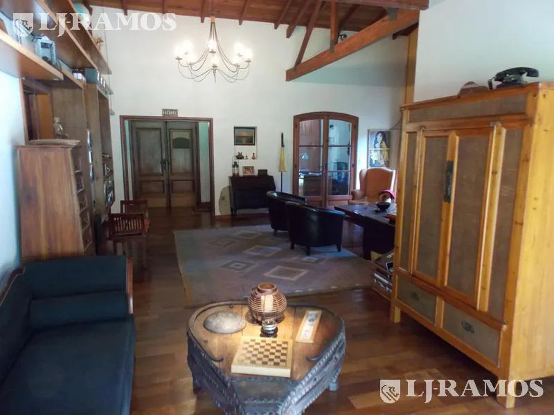 Casa en venta de 6 dormitorios en Lomas de San Isidro foto 3