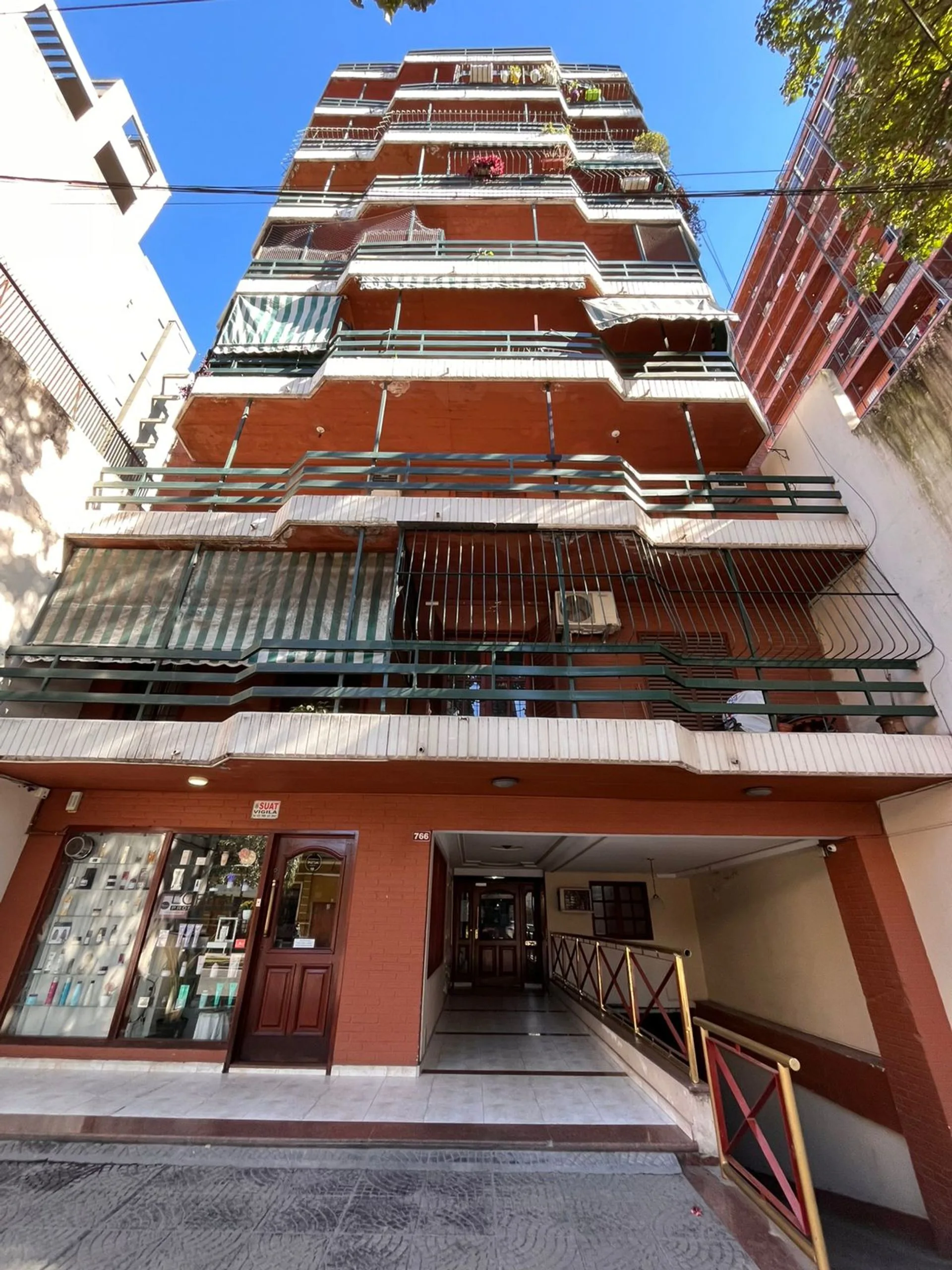VENTA Dpto Barrio Norte 4 Dormitorios+Cochera