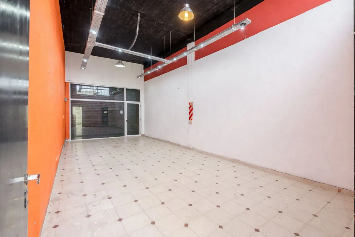 LOTE DE 318 m² CON  4 LOCALES EN VENTA EN TIGRE foto 4