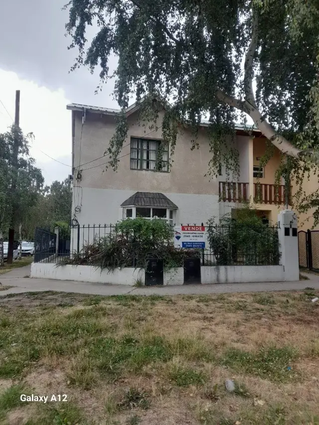 Casa planta baja con patio en Esquel