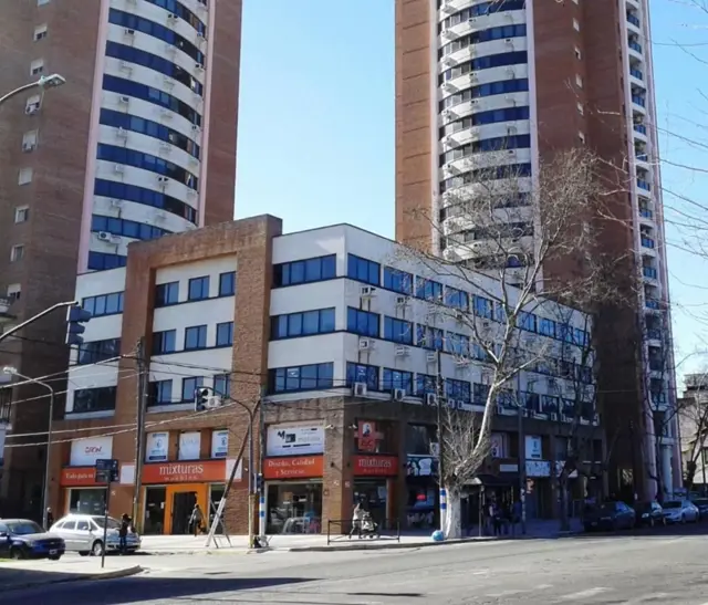 VENTA DE COCHERA DOBLE CUBIERTA, EN BARCELONA V