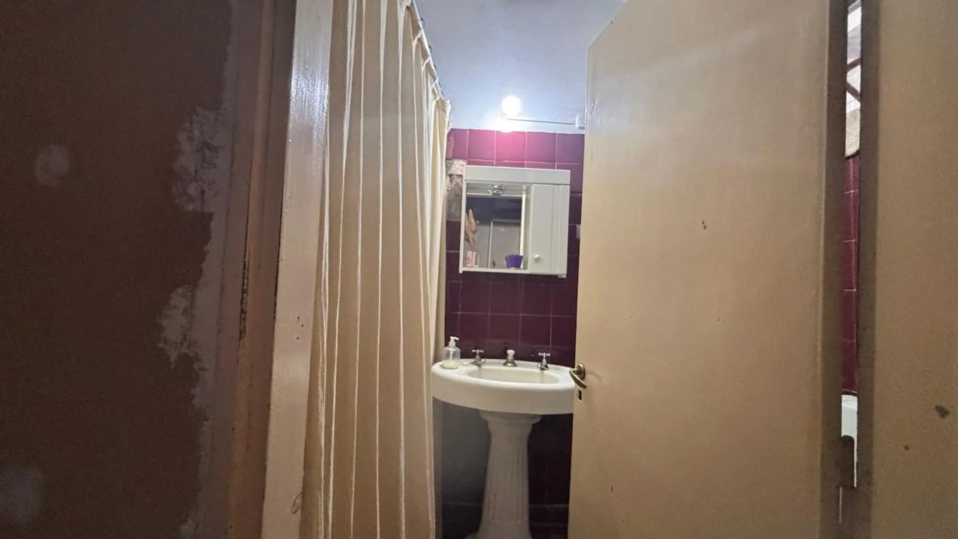 CASA VENTA MERLO QUINCHO Y JARDIN 300 MT2 foto 5