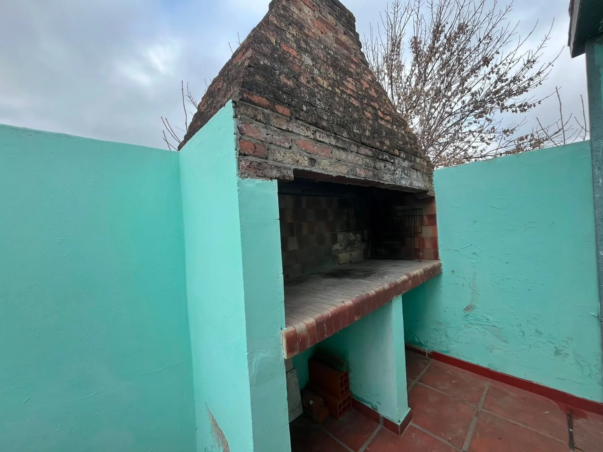 Casa sobre Av. presidente Perón foto 5