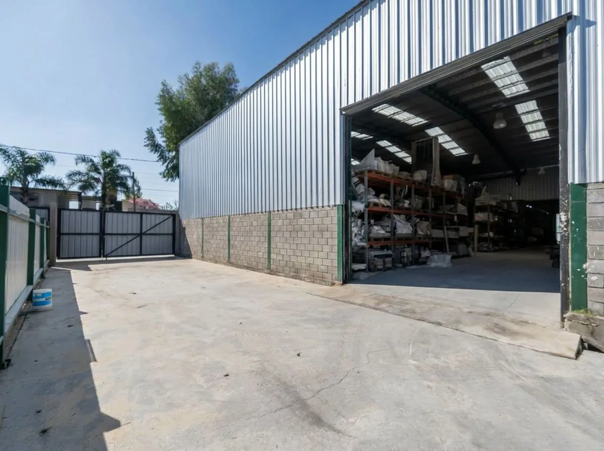 Galpón/Depósito en Venta 1500 m2 Paso del Rey foto 3