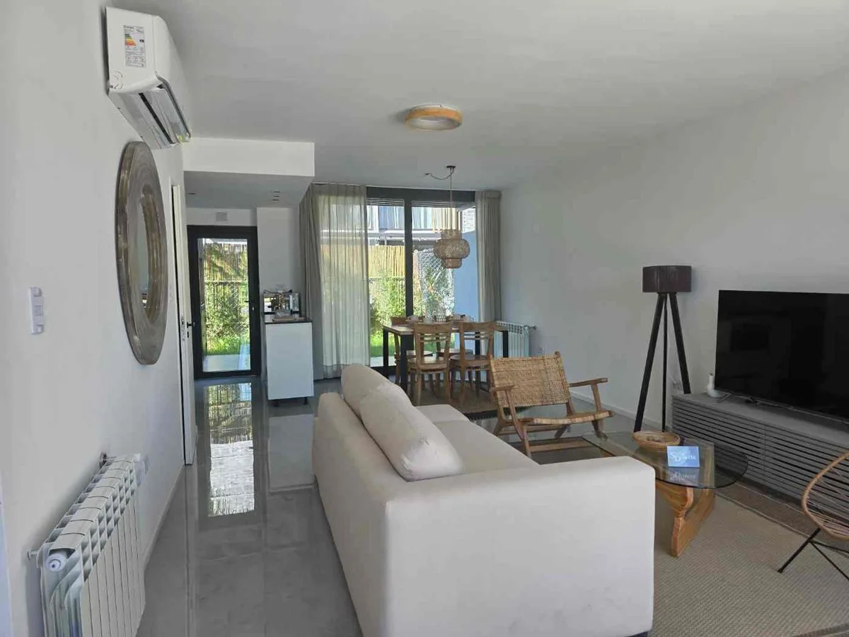 venta casa 4 amb jardin coche Tigre Rincón Milberg foto 4