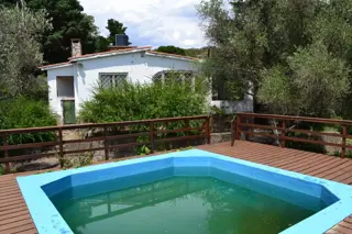 Excelente propiedad con piscina en TANTI foto 3