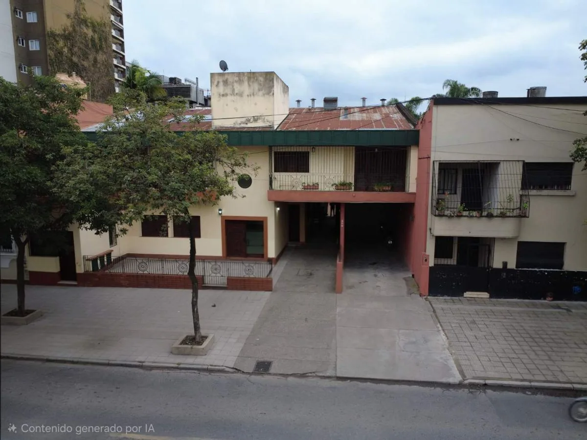 VENTA PROPIEDAD MULTIESPACIO FRENTE AMPLIO B°NORTE foto 3