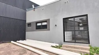 VENTA GALPON CON OFICINAS foto 1