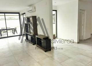 VENDO EXCELENTE CASA COUNTRY DEL PILAR CON PILETA foto 5