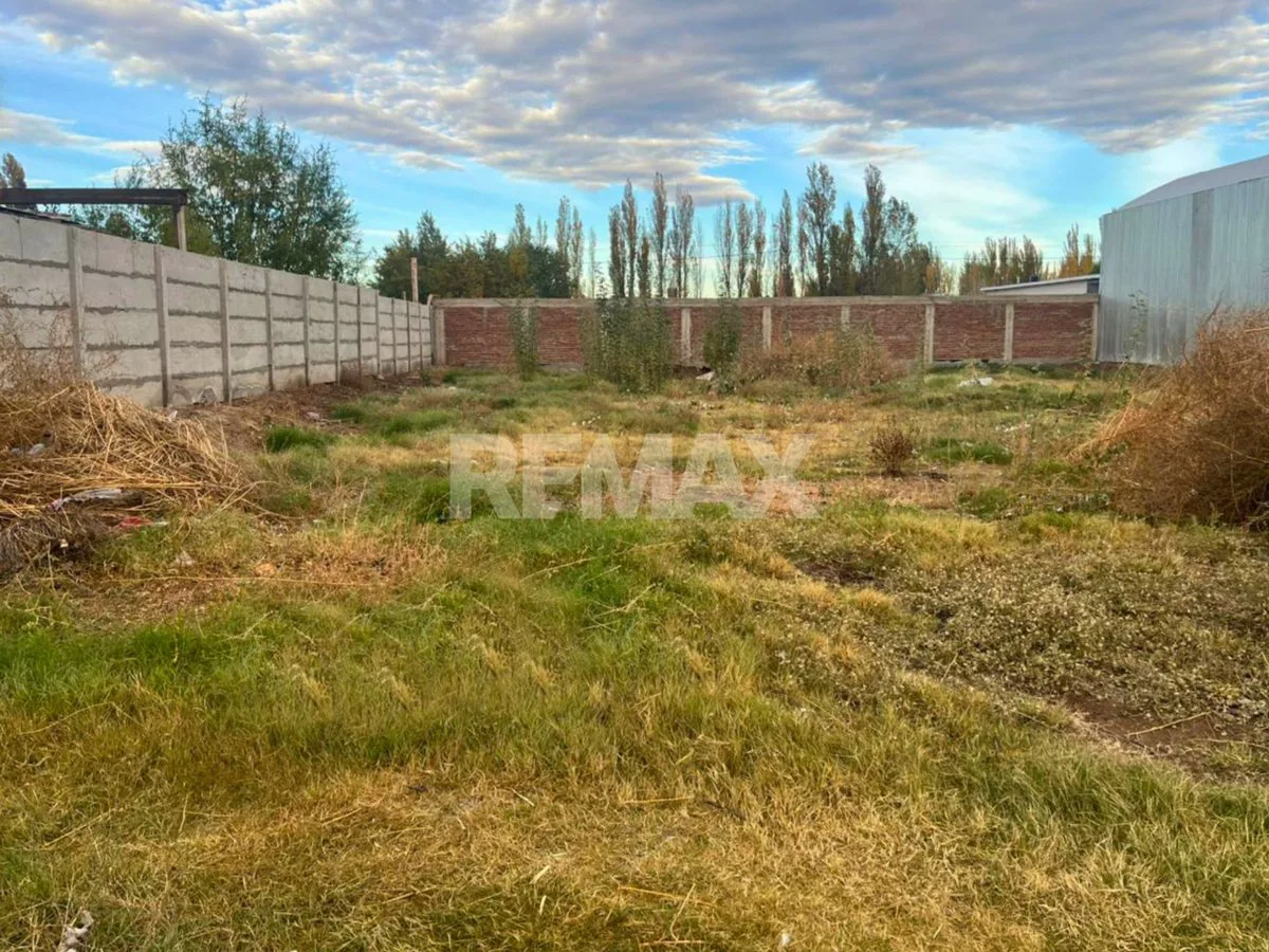 VENTA TERRENO CINCO SALTOS foto 2