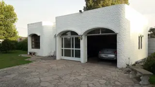CASA QUINTA EN VENTA,  GRAN PARQUE CON PILETA foto 4