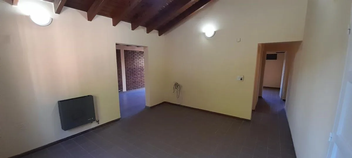 Casa de 3 habitaciones. B° Natania XV. Rivadavia foto 5