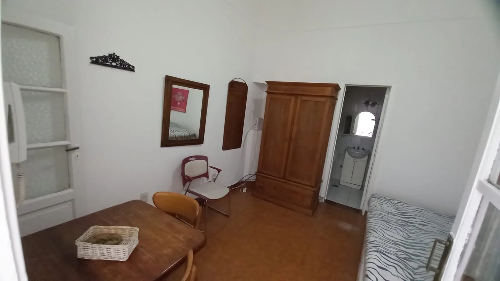 Barrio Norte, Talcahuano y Arenales, 35m2, $ 650,000 + expensas ( Agosto 2026= $ 250,000) + servicios. foto 3