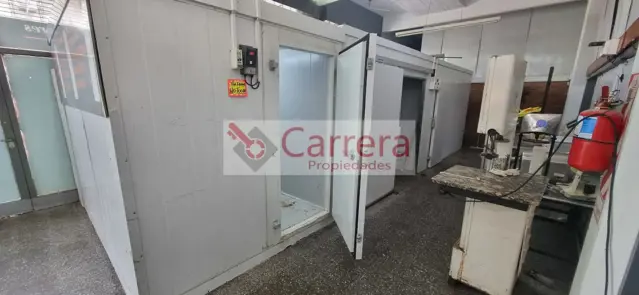 LOCAL divisible 300 m2 (hoy frigorifico INSTALADO) - EN SAN ANDRES CASI MUNRO - leer -