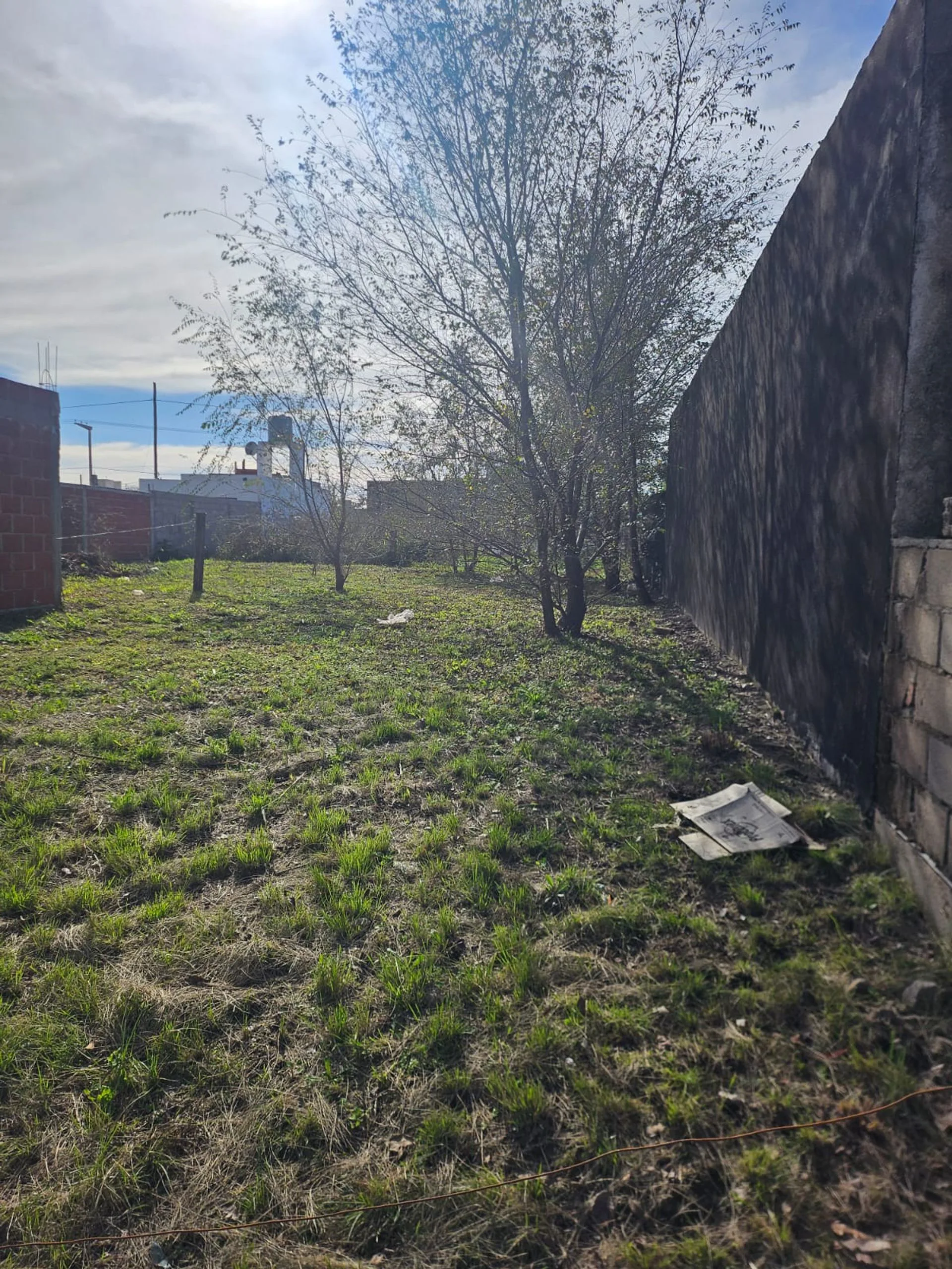 SE VENDE LOTE ARGUELLO NORTE LOTENGO APTO DUPLEX foto 5