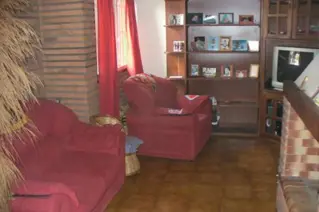 CASA 2 PLANTAS en lote 10x30 Villa Bosch foto 5