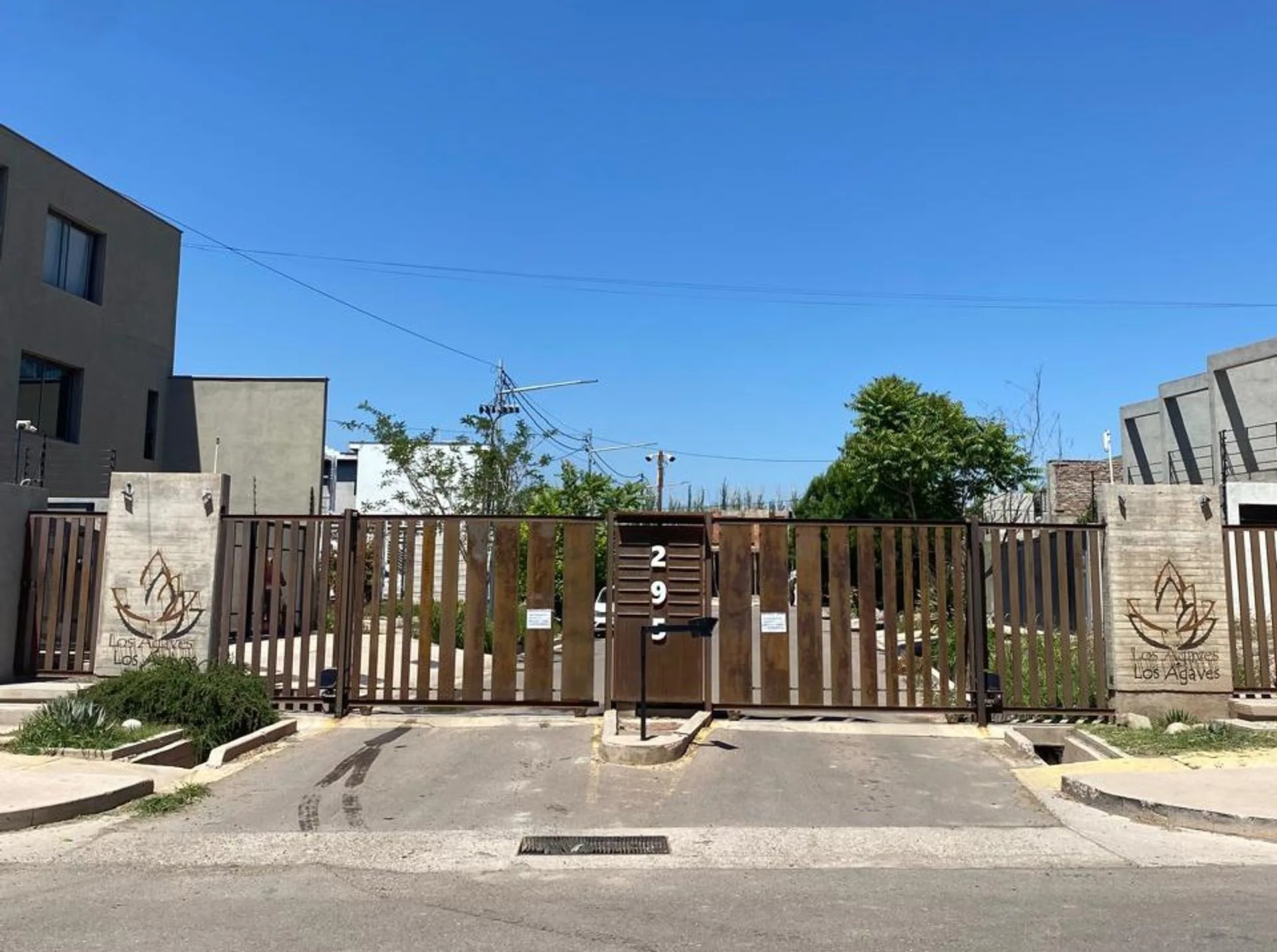 Duplex en Venta en B° Los Agaves Carrodilla Lujan foto 2
