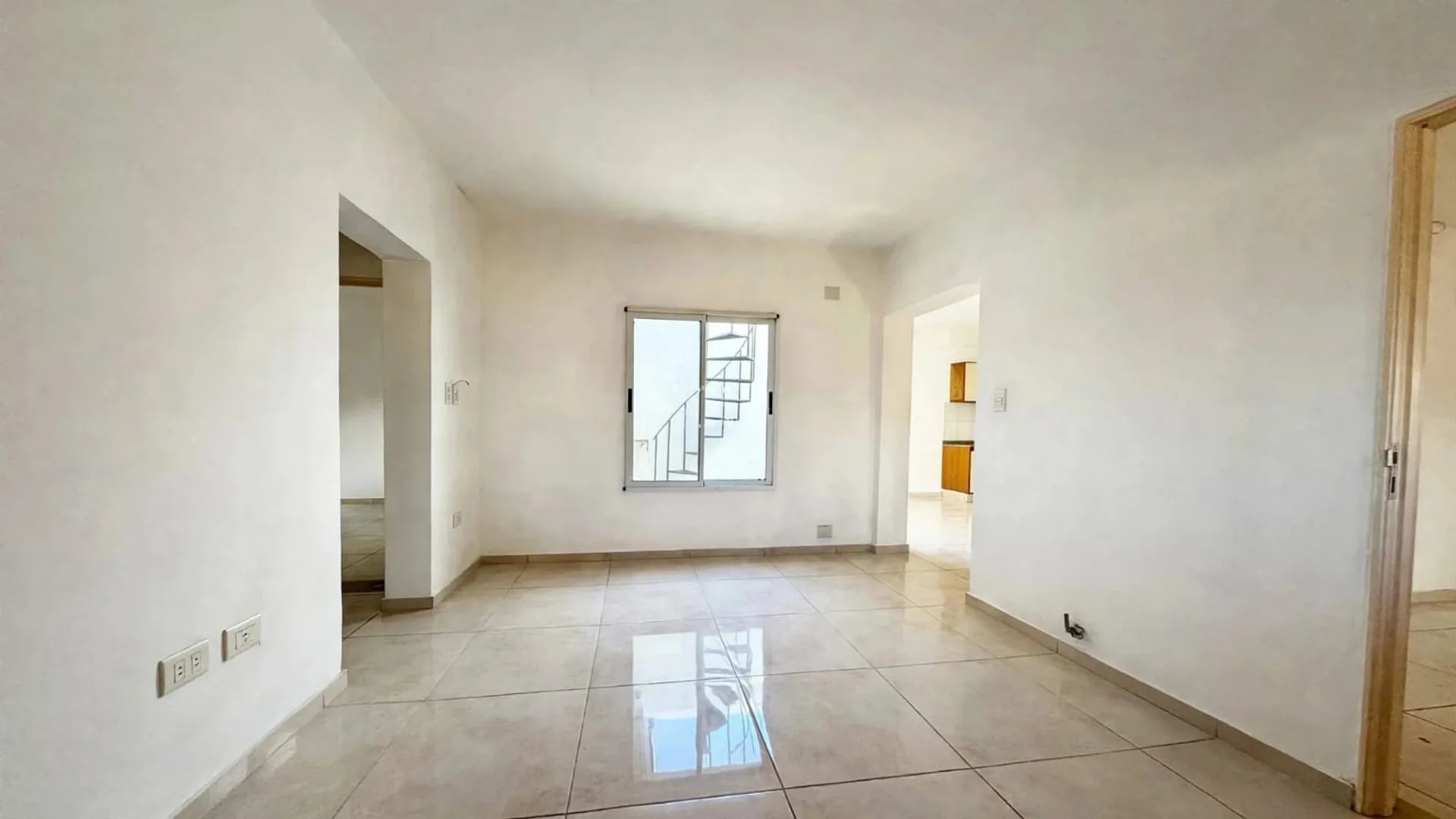 VENTA DE CASA DE 2 DORMITORIOS EN FISHERTON foto 3