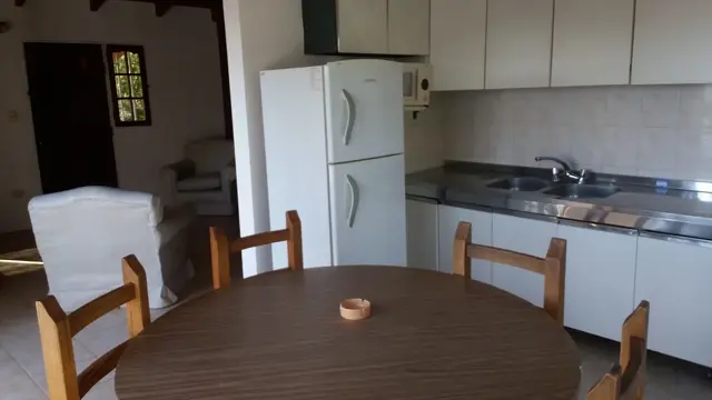 Oportunidad! Lote 760 mts. con Tres propiedades!  Dos duplex y una casa, pileta! Excelente estado!!