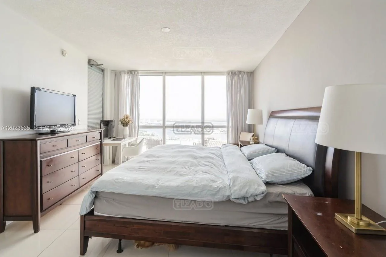 1750 N Bayshore Dr #4702 1700 foto 3