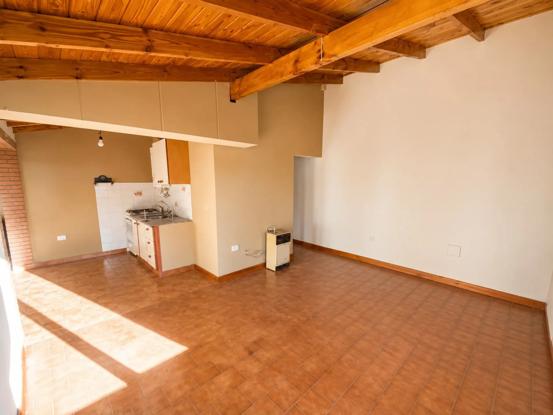 VENTA CASA VILLA DELFINA 2 DORMITORIOS PATIO VERDE foto 4