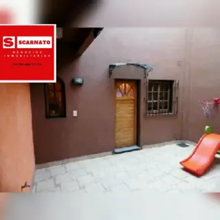 Casa con 3 Dtos. en block. Ideal 3 familias foto 1