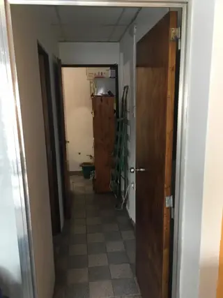 Importante Venta de Local en Paso del Rey, &ampquotZona Comercial&quot Financia 35 foto 4