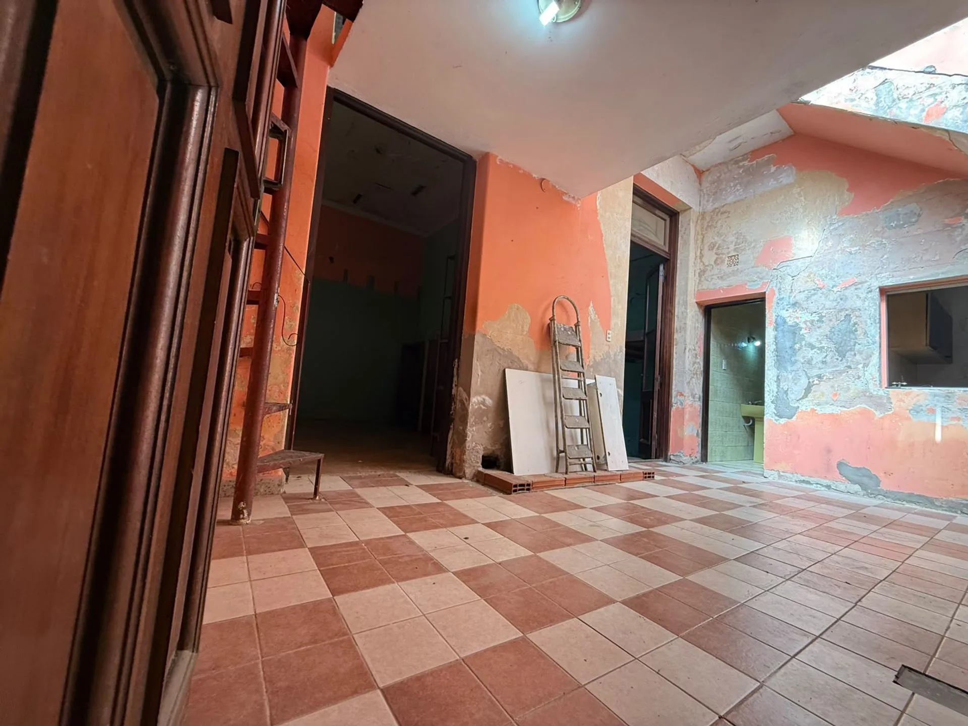 VENTA PH 3 AMB PARQUE CHACABUCO A RECICLAR TERRAZA foto 4