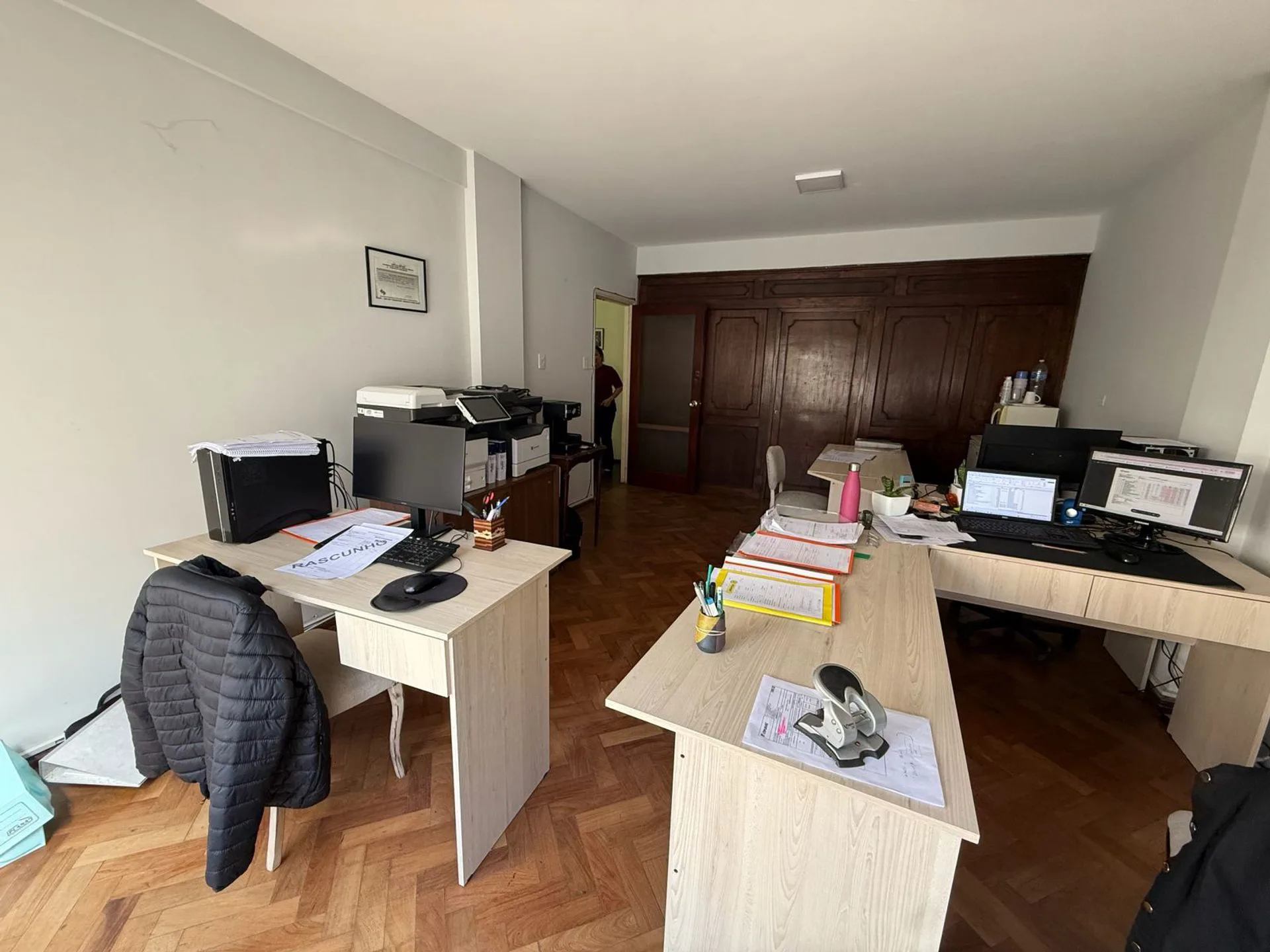 Bloque de 4 oficinas en venta edificio Hermes foto 3