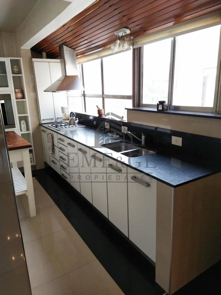2-bedroom apartment in Flores – photo 2 of 20