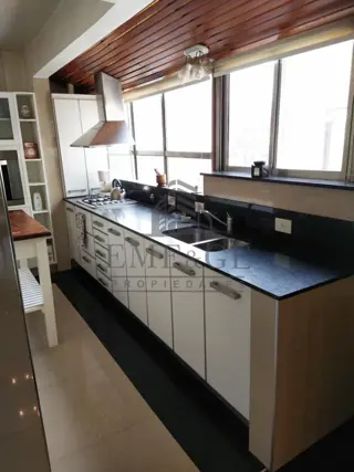 EXCELENTE PISO 3 AMBIENTES foto 2