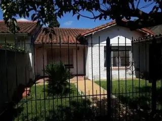 Excelente casa en Don Torcuato  zona residencial foto 1