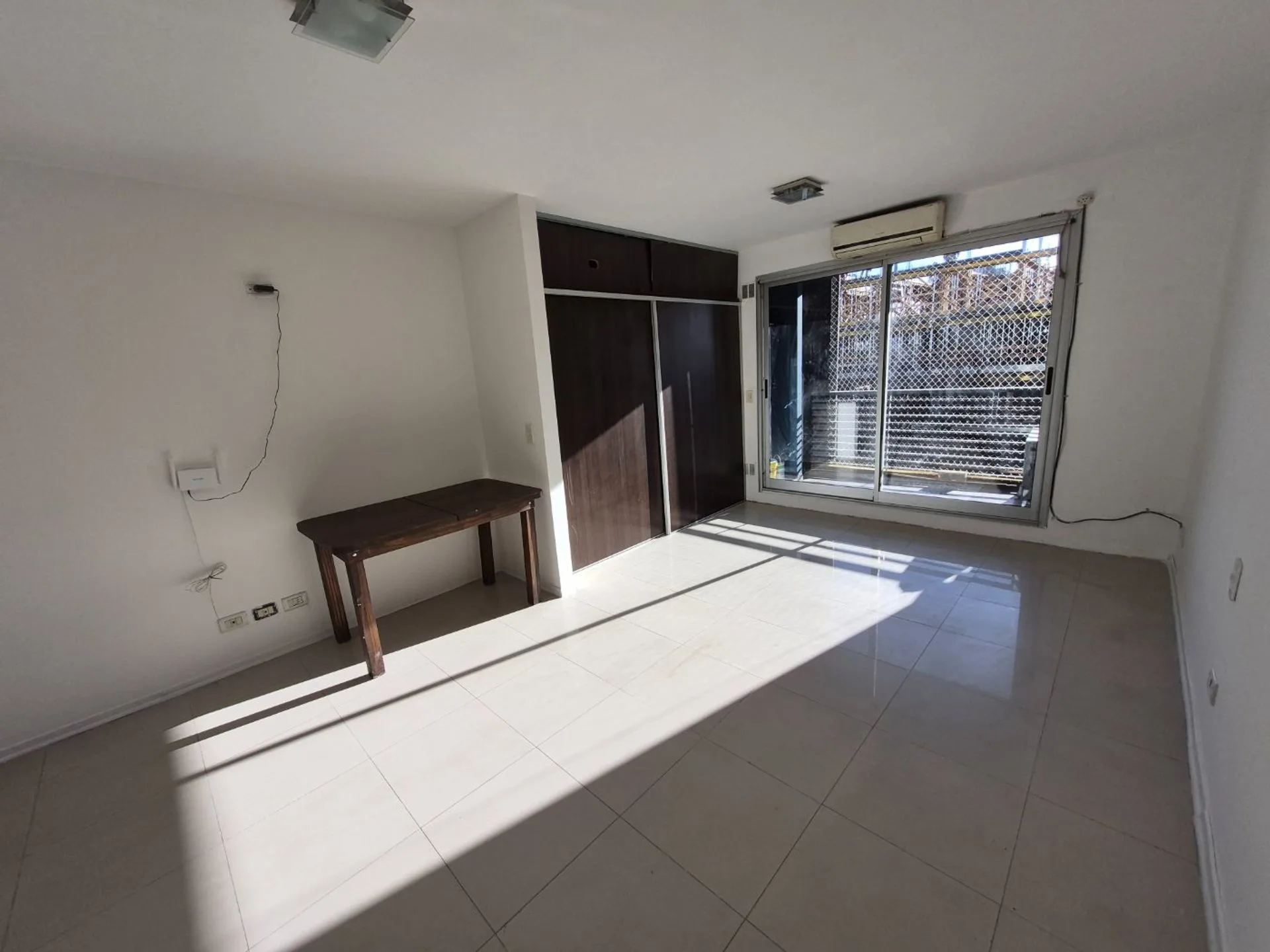 VENTA MONOAMBIENTE CON BALCON EXCELENTE VISTA foto 2