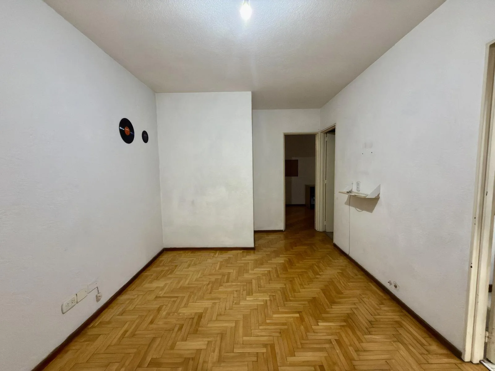DEPARTAMENTO 2 AMBIENTES A LA VENTA EN EL CENTRO DE RAMOS MEJIA - APTO CREDITO foto 3