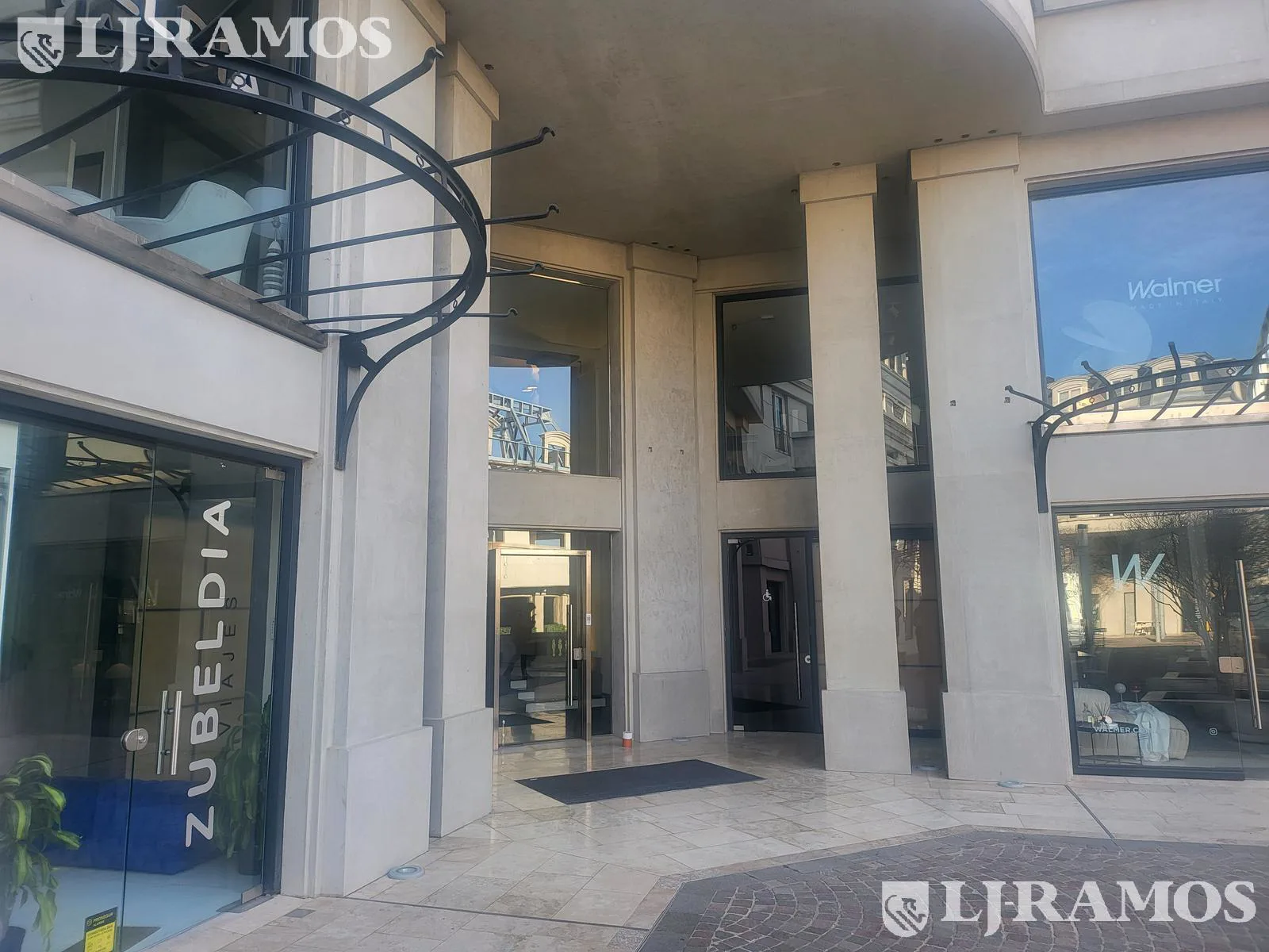 Departamento de 3 amb. resuelto en 2 plantas  en Chateau Del Portal foto 5