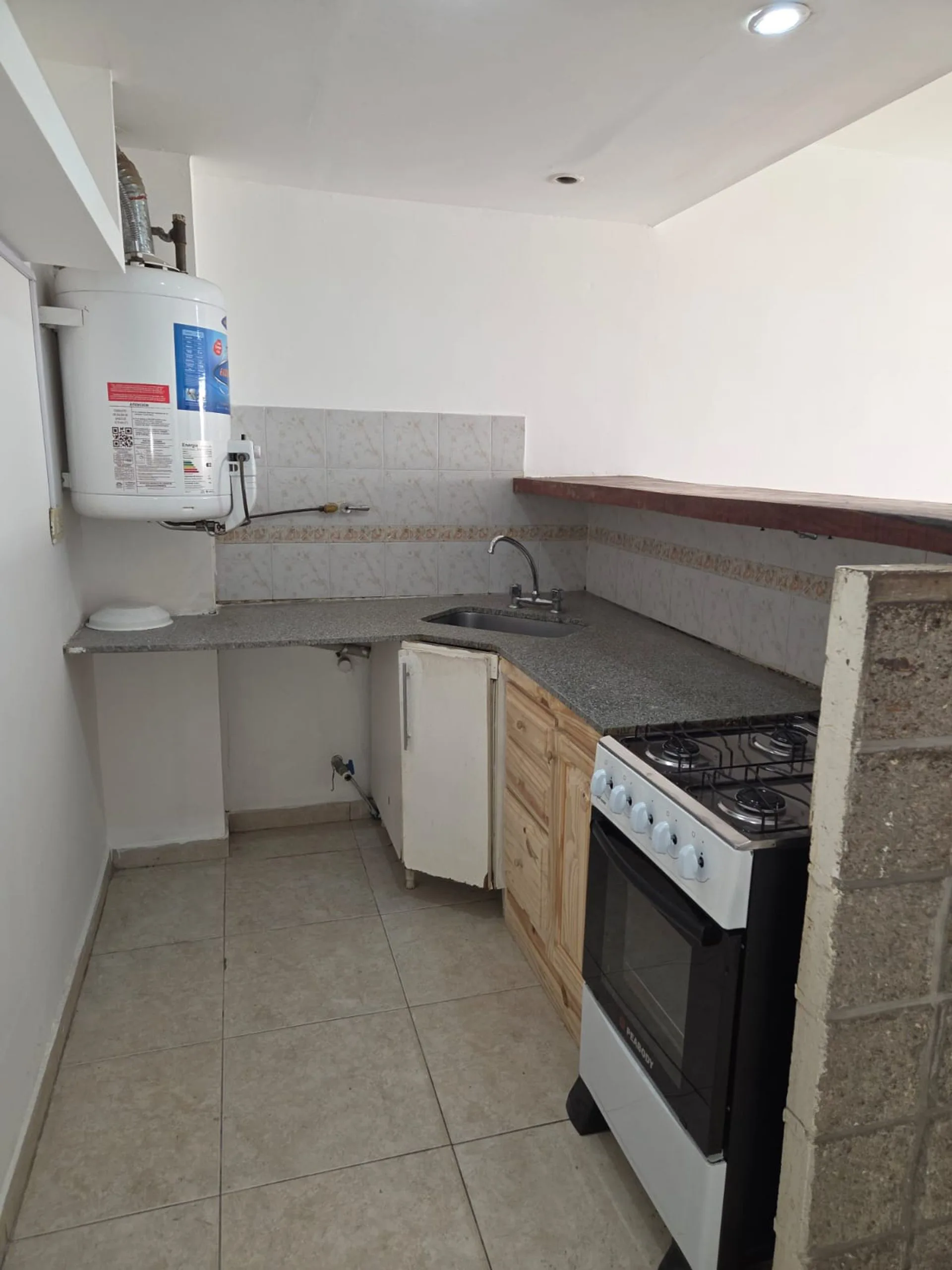 ALQUILER DEPARTAMENTO 2 AMBIENTES EN MORON foto 4