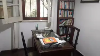 Alquilo Consultorio/oficina en BºInglés - A 2 cuadras del Tren foto 3