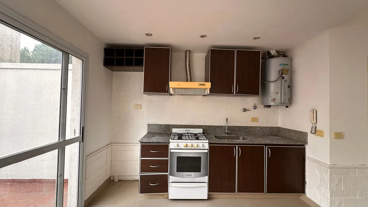 VENTA CONDOMINIO DUPLEX 3 AMBIENTES EN EZEIZA foto 3