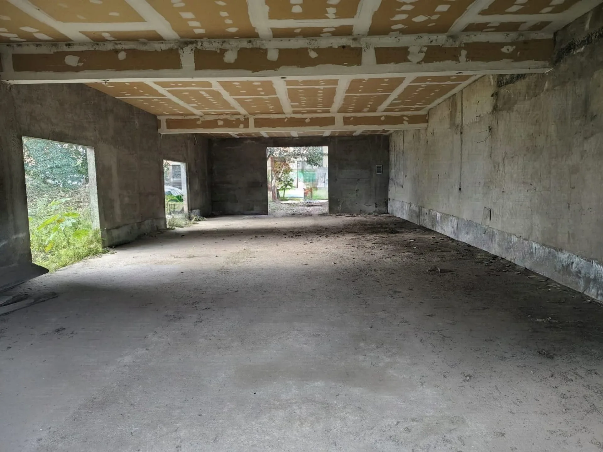 VENTA TERRENO CON CONSTRUCCION - FLEMING 2900 - YB foto 4