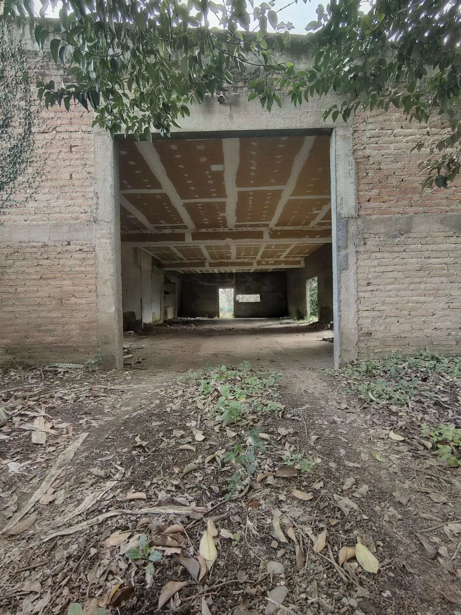 VENTA TERRENO CON CONSTRUCCION - FLEMING 2900 - YB foto 5